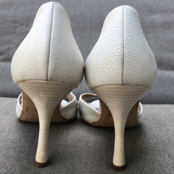 Manolo Blahnik Cream Strappy Heels - Picture 4 of 9
